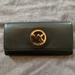 Black Leather Michael Kors Wallet